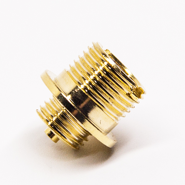 對(duì)講機(jī)SMA接頭公頭直式螺母鎖緊焊接接線(xiàn)