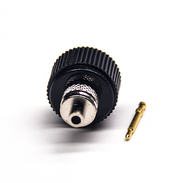 35-4 塑膠殼sma接頭公頭直式直式50歐姆焊接式接線