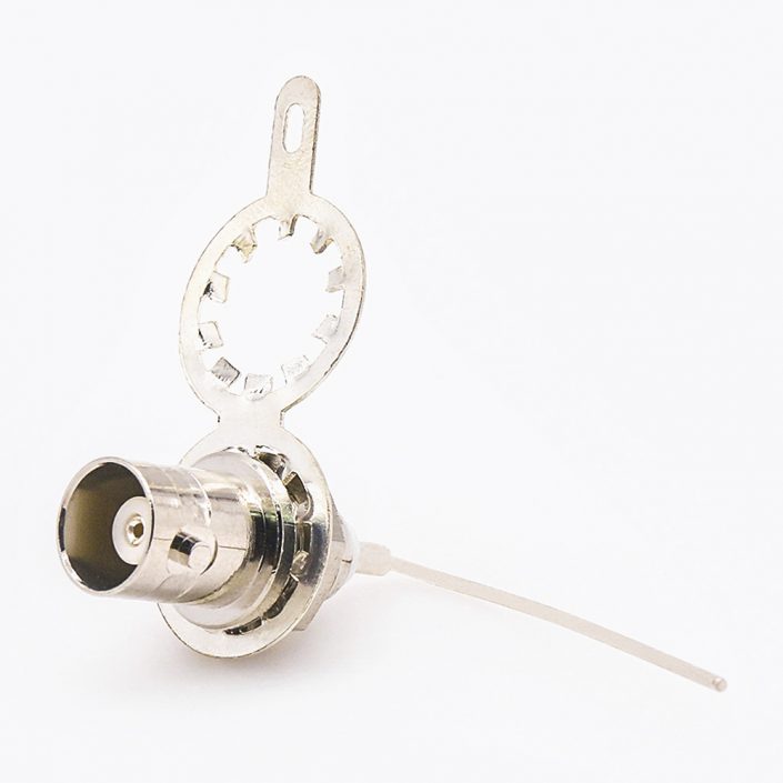 EB-001-0358 接地BNC母頭連接器直式后鎖穿墻焊接型接線