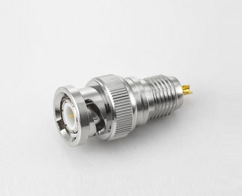 BNC射頻接線連接器公頭直型面板安裝后鎖穿墻焊接杯