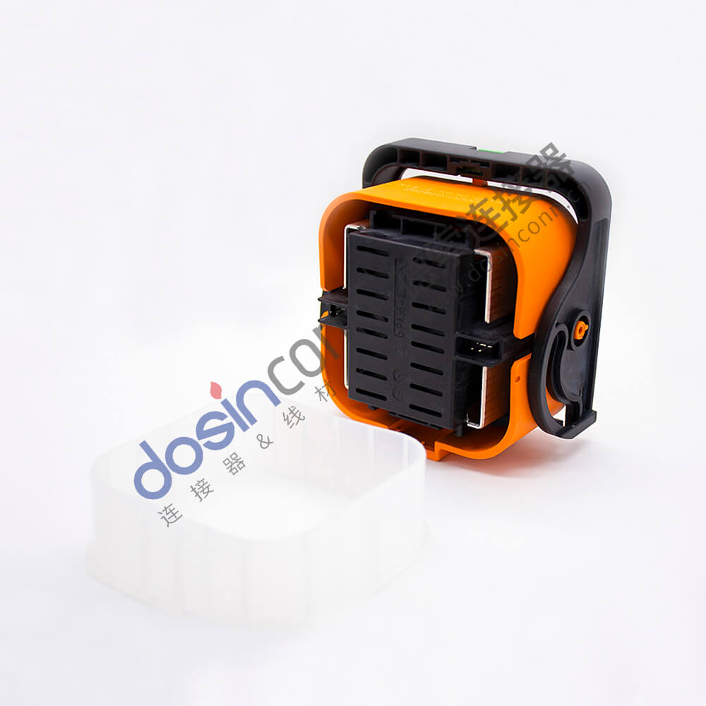 MSD-connector-014
